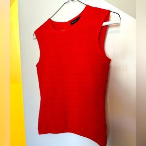 Cherry red Karen Millen textured knit shell - size 1 (US size 0)